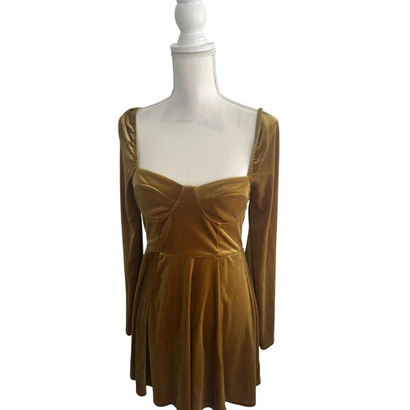 F21 Gold Velvet Long Sleeve Dress Size Small - Picture 3 of 6